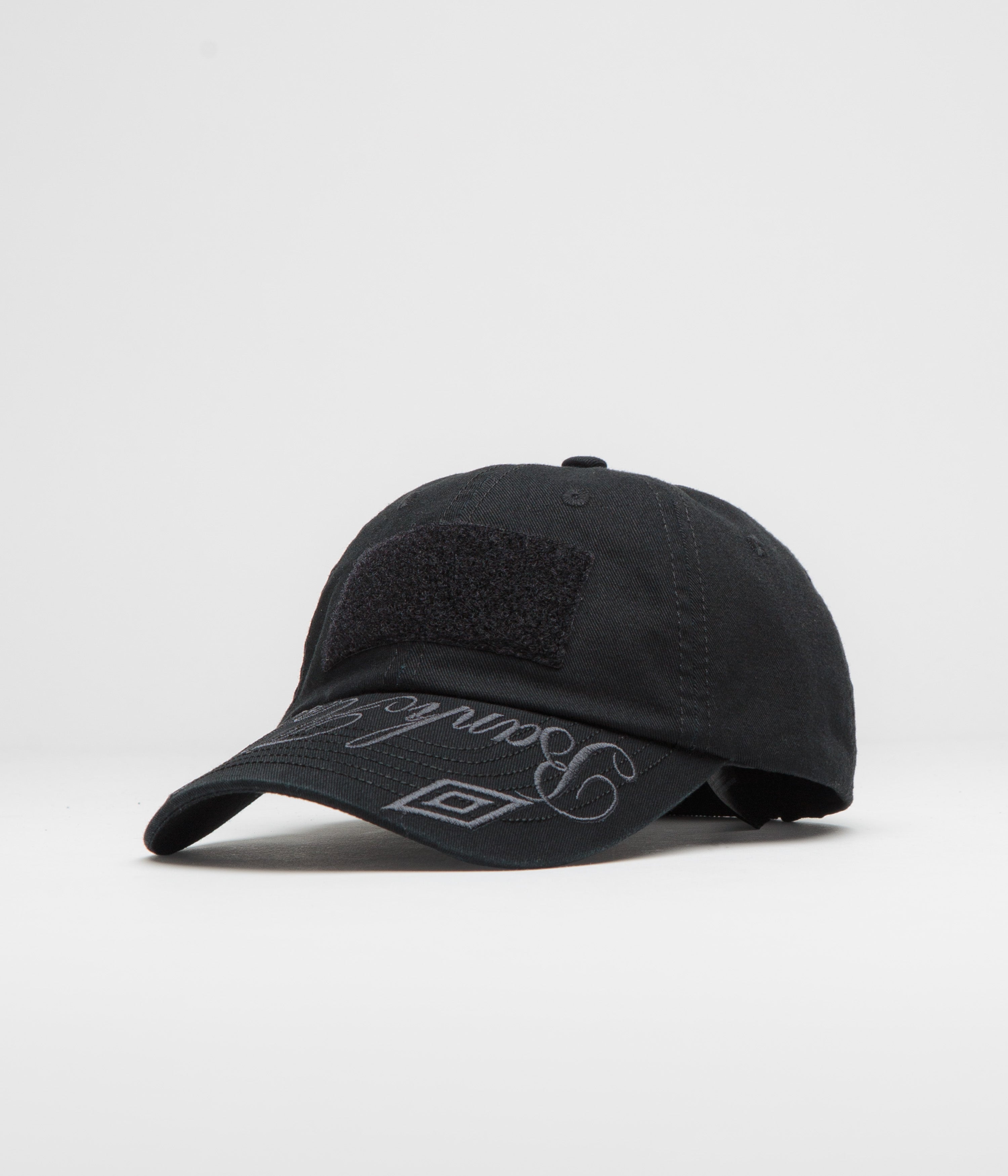 Umbro Hazard Cap in Black