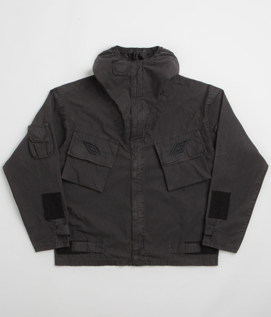 Umbro Mid Field Jacket in Dark Olive