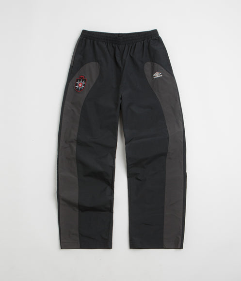 Umbro Rose Crest Track Pants - Black / Dark Gray