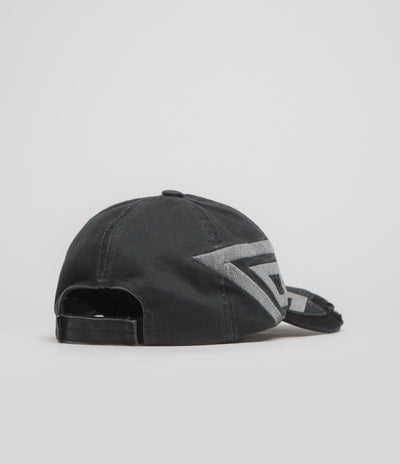 Umbro Spycam Cap in Dark Grey