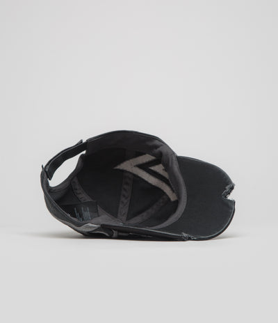 Umbro Spycam Cap in Dark Grey