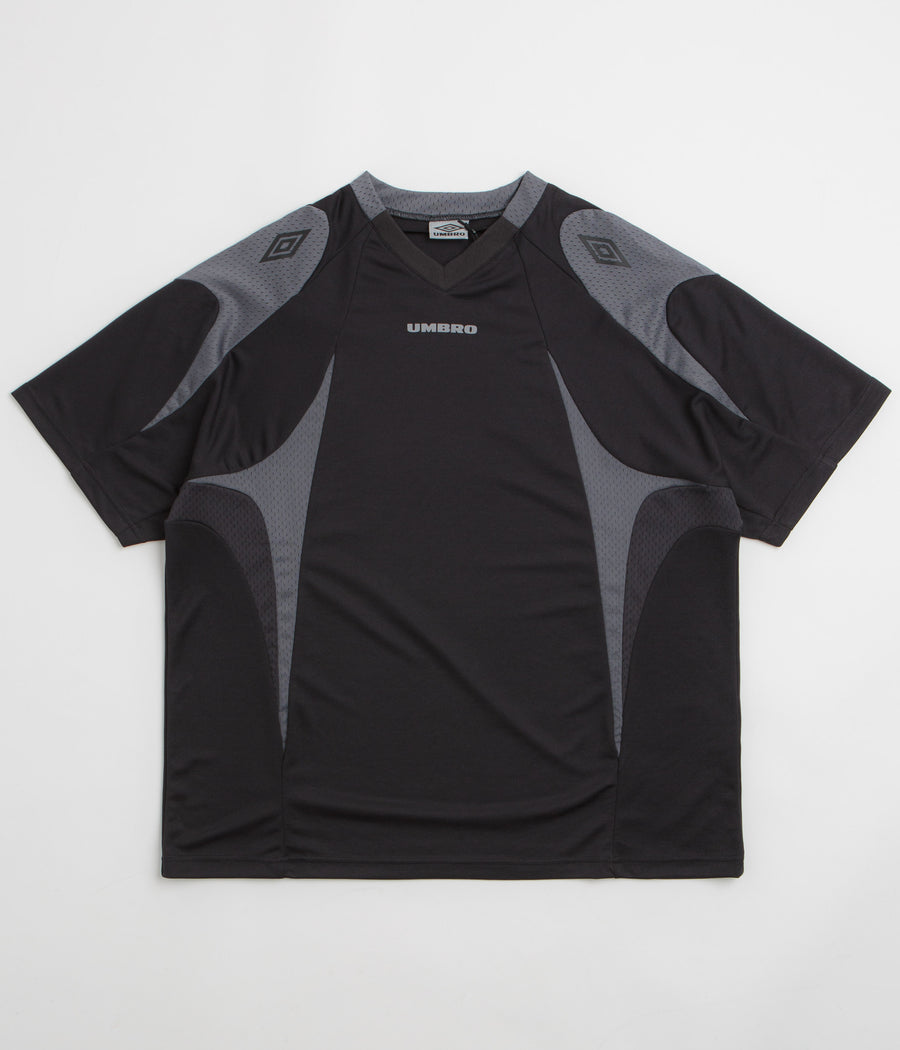 Umbro Training 08 10 Jersey in Black