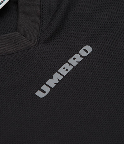 Umbro Training 08 10 Jersey in Black