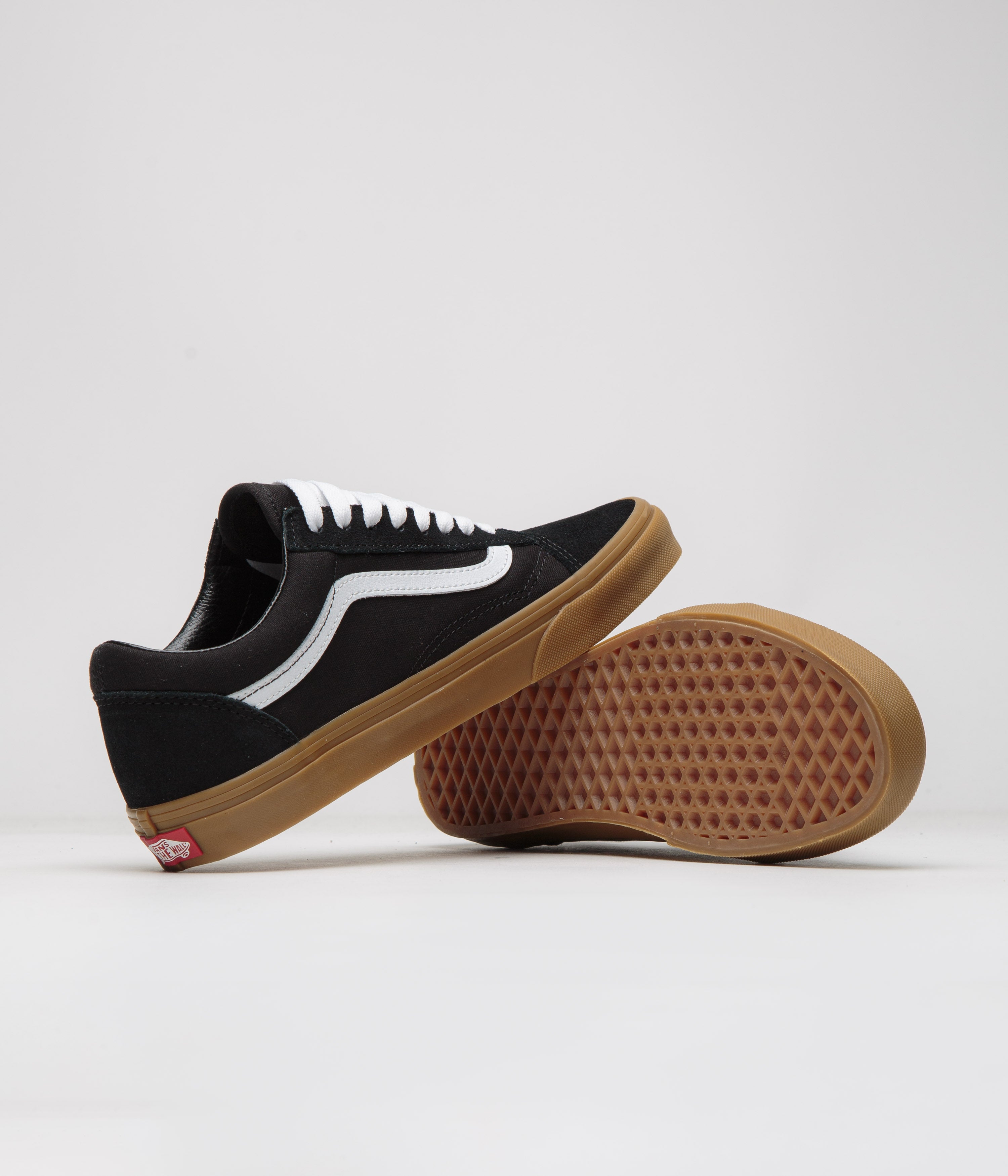 Vans Old Skool Shoes - Black / Gum | flatspot