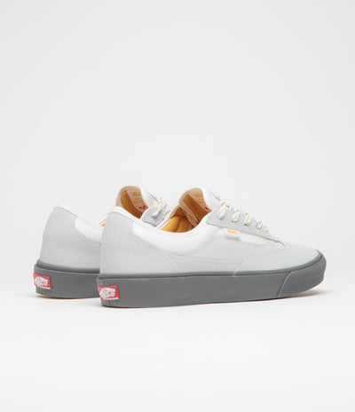 Vans Skate Curren Caples Shoes in Grey