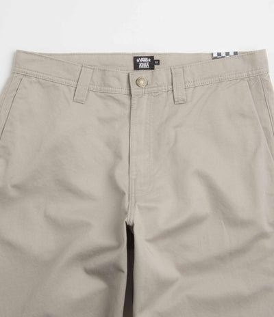 Vans Skate Loose Atiba Haze Chino in Mushroom