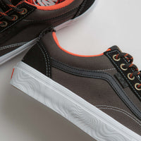 Vans x Spitfire Skate Old Skool Shoes in Black and Flame thumbnail