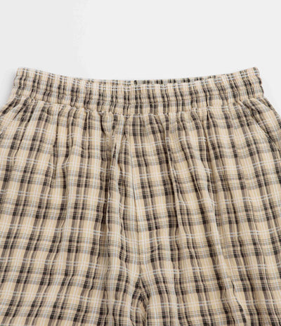 Yardsale Plaid Cargo Shorts in Cream and Black