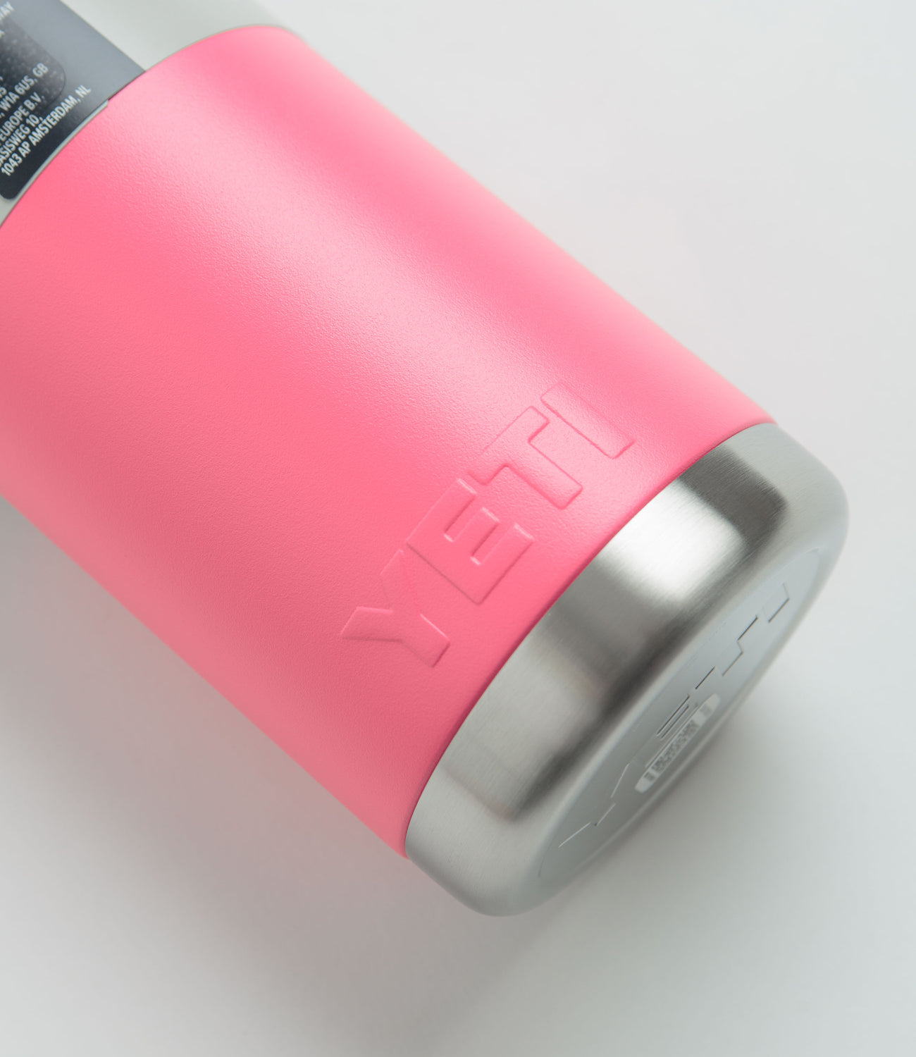 Yeti Chug Cap Rambler Bottle 26oz - Tropical Pink | Flatspot Yeti Chug Cap Rambler Bottle 26oz - Tropical Pink | Flatspot