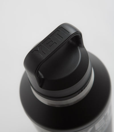 Yeti Chug Cap Rambler Bottle 64oz - Black