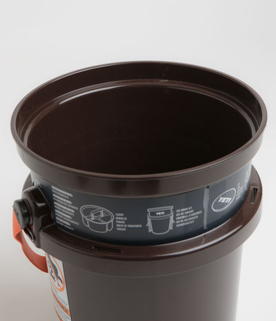 Yeti LoadOut Bucket in Wetlands Brown