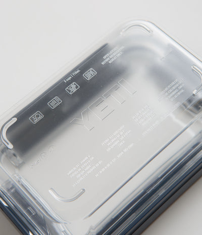 Yeti Medium Food Storage in Navy