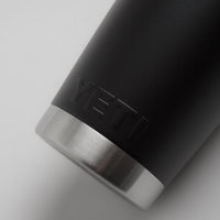 Yeti Rambler Tumbler V2 20oz in Black thumbnail