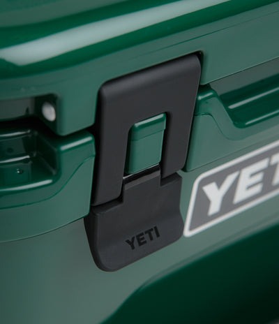 Yeti Roadie 15 Hard Cooler - Black Forest Green
