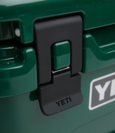 Yeti Roadie 24 2.0 Hard Cooler - Black Forest Green