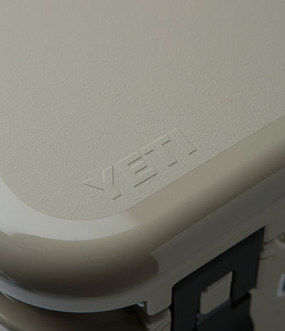 Yeti Roadie 24 Hard Cooler - Tan