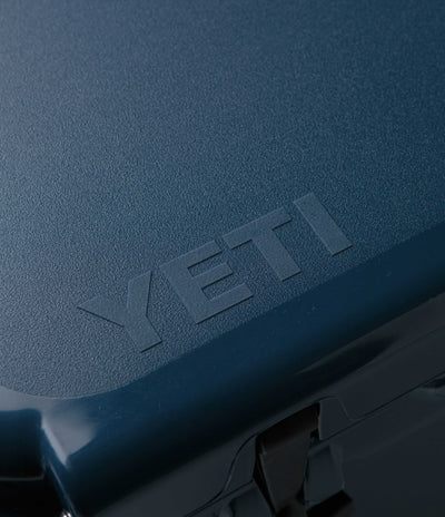 Yeti Tundra 35 Hard Cooler - Navy