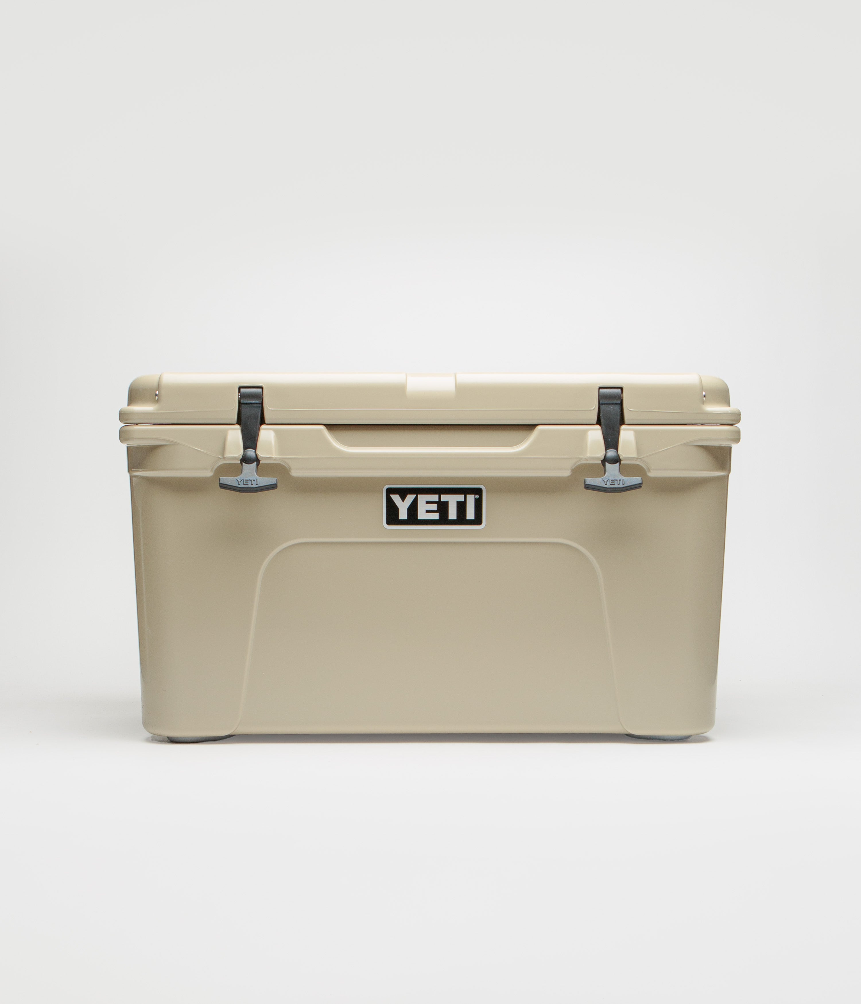 Yeti Tundra 45 Hard Cooler in Tan