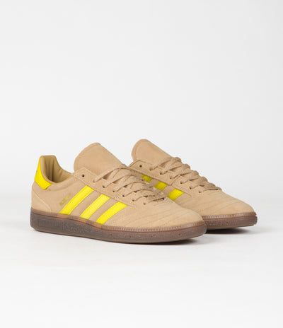 Yeezy shop sesame footlocker