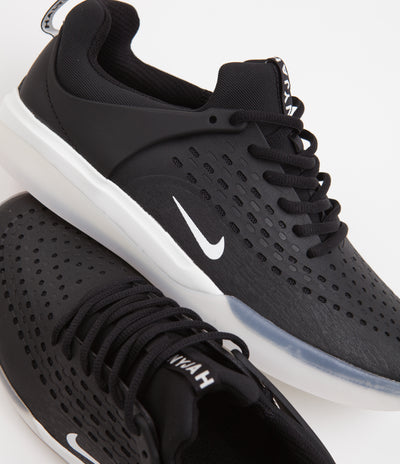 Nyjah store all black