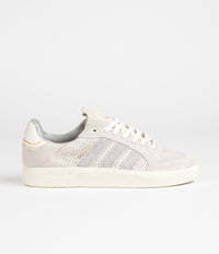 Adidas Tyshawn Low Shoes - Chalk White / Grey One / Cream White