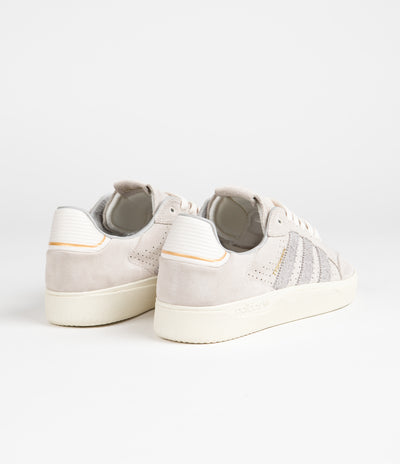 Adidas Tyshawn Low Shoes - Chalk White / Grey One / Cream White