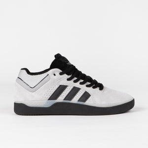 Grey Two / Core Black / Silver Metallic