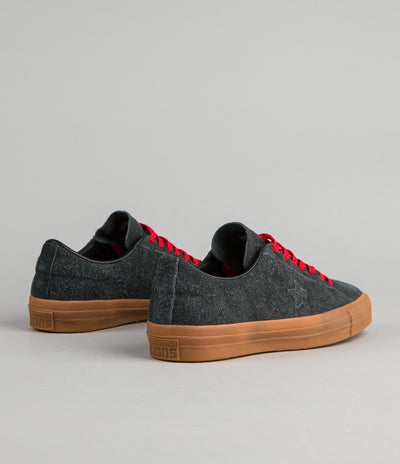 Converse One Star Pro Suede OX Shoes - Black / Casino / Gum