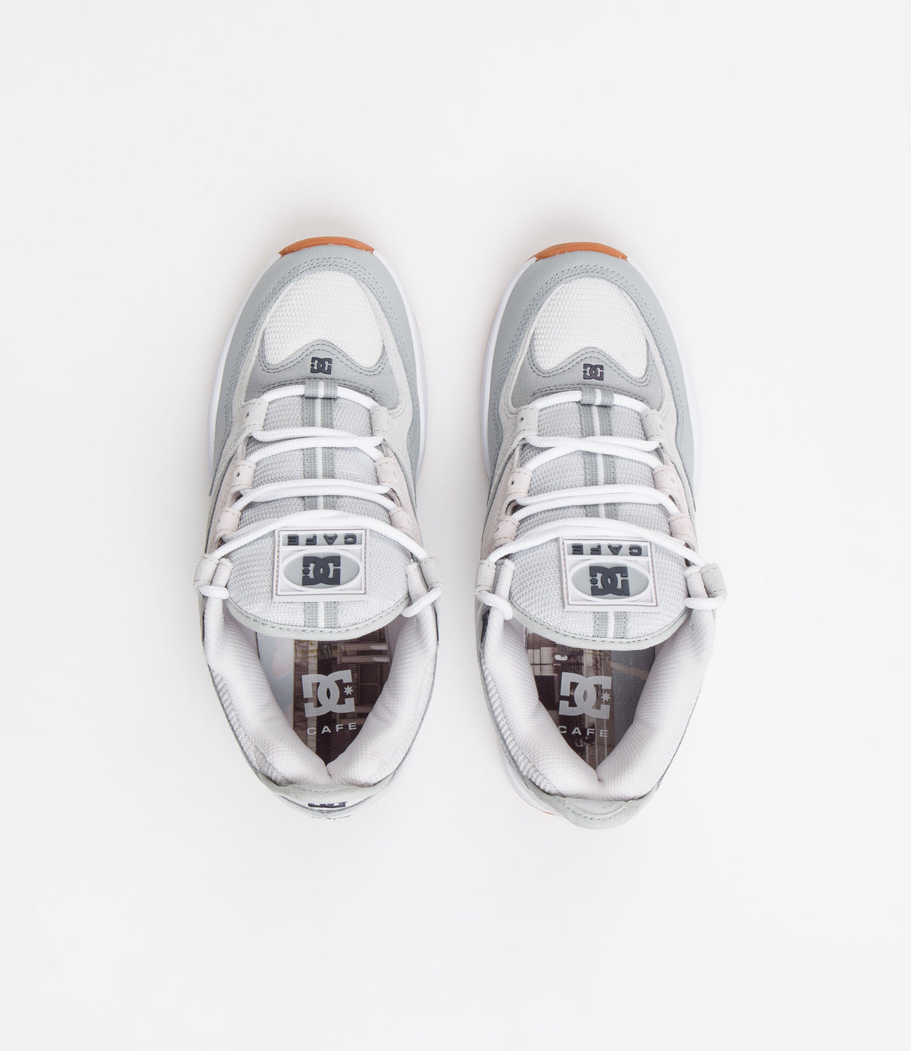 新品 DC SHOES × Skateboard Cafe KALIS OG CAFE ADYS100750 DC