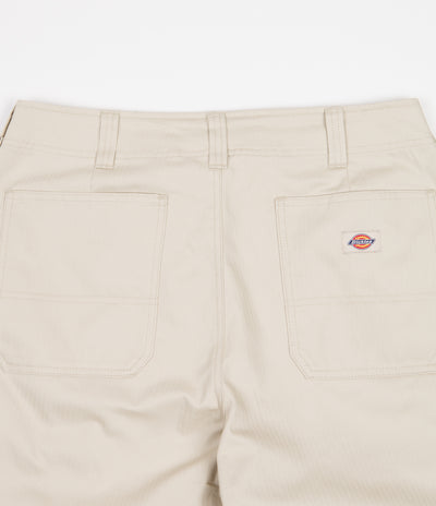 Dickies Funkley Shorts in Cement