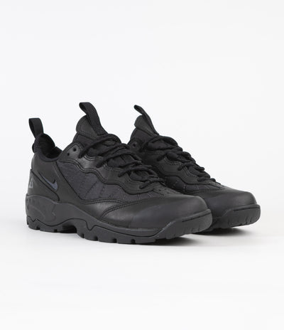 Nike ACG Air Mada Shoes - Black / Anthracite