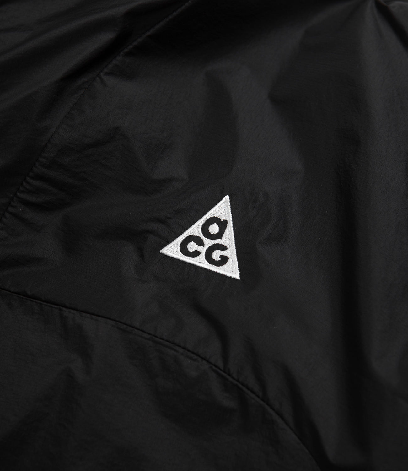Order NIKE ACG Cinder Cone Windproof Jacket black/anthracite/summit white  Coats, Jackets & Vests from solebox | MBCY
