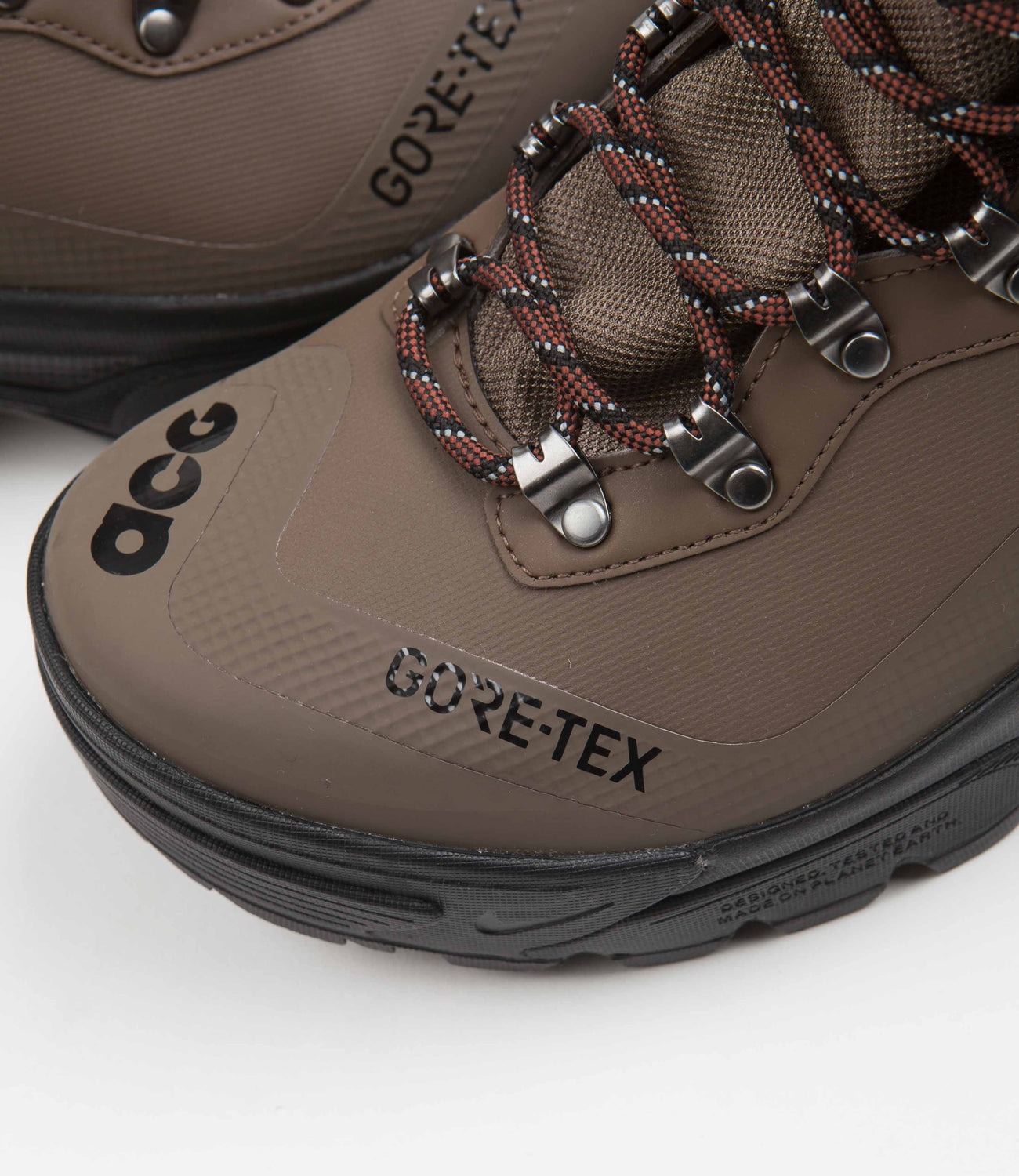 Nike ACG Gaiadome Gore-Tex Shoes - Trails End Brown / Black | Flatspot