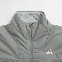Nike ACG Sierra Light Jacket - Mica Green / Light Silver / Summit White thumbnail