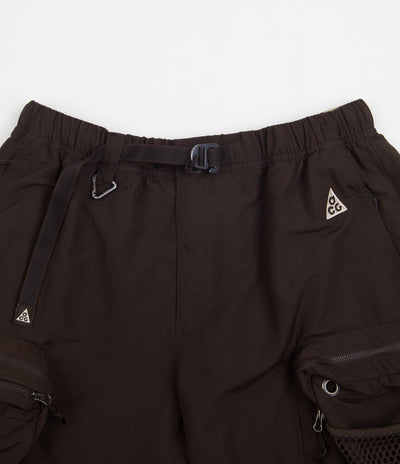 Nike ACG Snowgrass Cargo Shorts - Velvet Brown / Black / Sanddrift