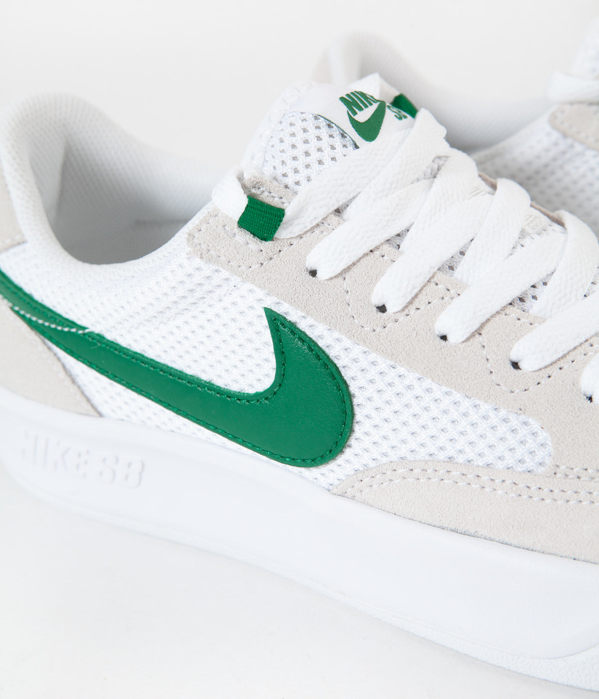 Nike SB Adversary Shoes White Pine Green White White Flatspot