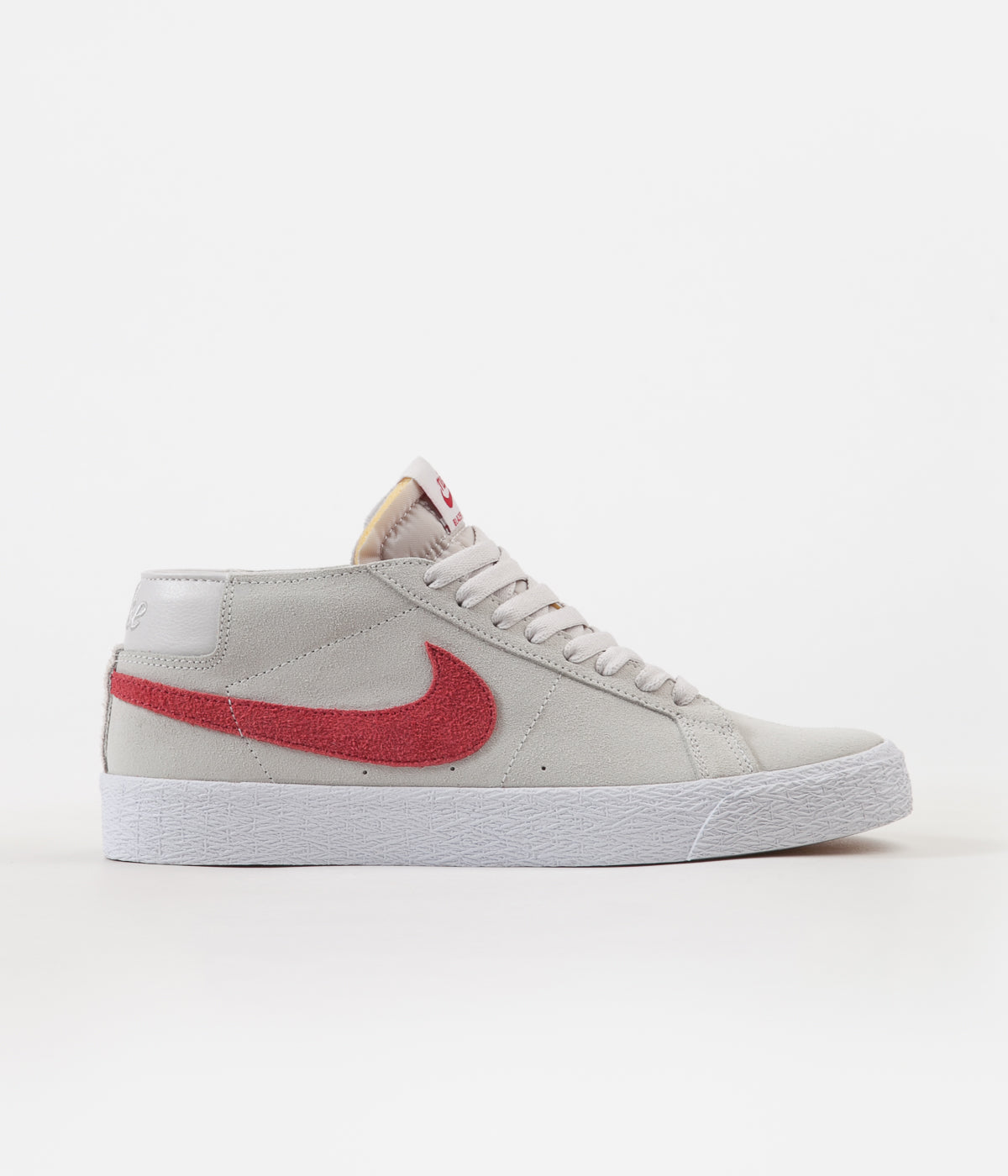 nike blazer mid chukka