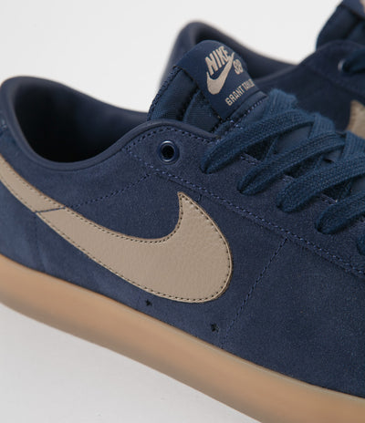 Nike SB Blazer Low GT Shoes - Midnight Navy / Khaki - Gum Light Brown