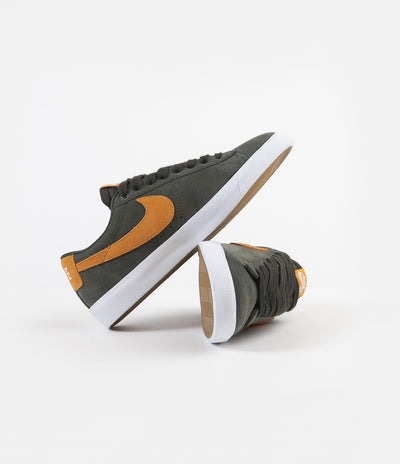 Nike SB Blazer Low GT Shoes - Sequoia / Kumquat - White - Gum Light Brown