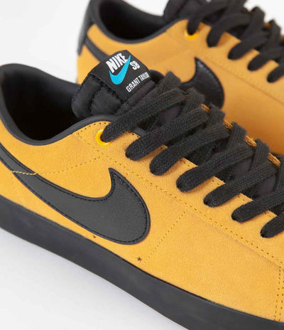 Nike SB Blazer Low GT Shoes - University Gold / Black - University Gold