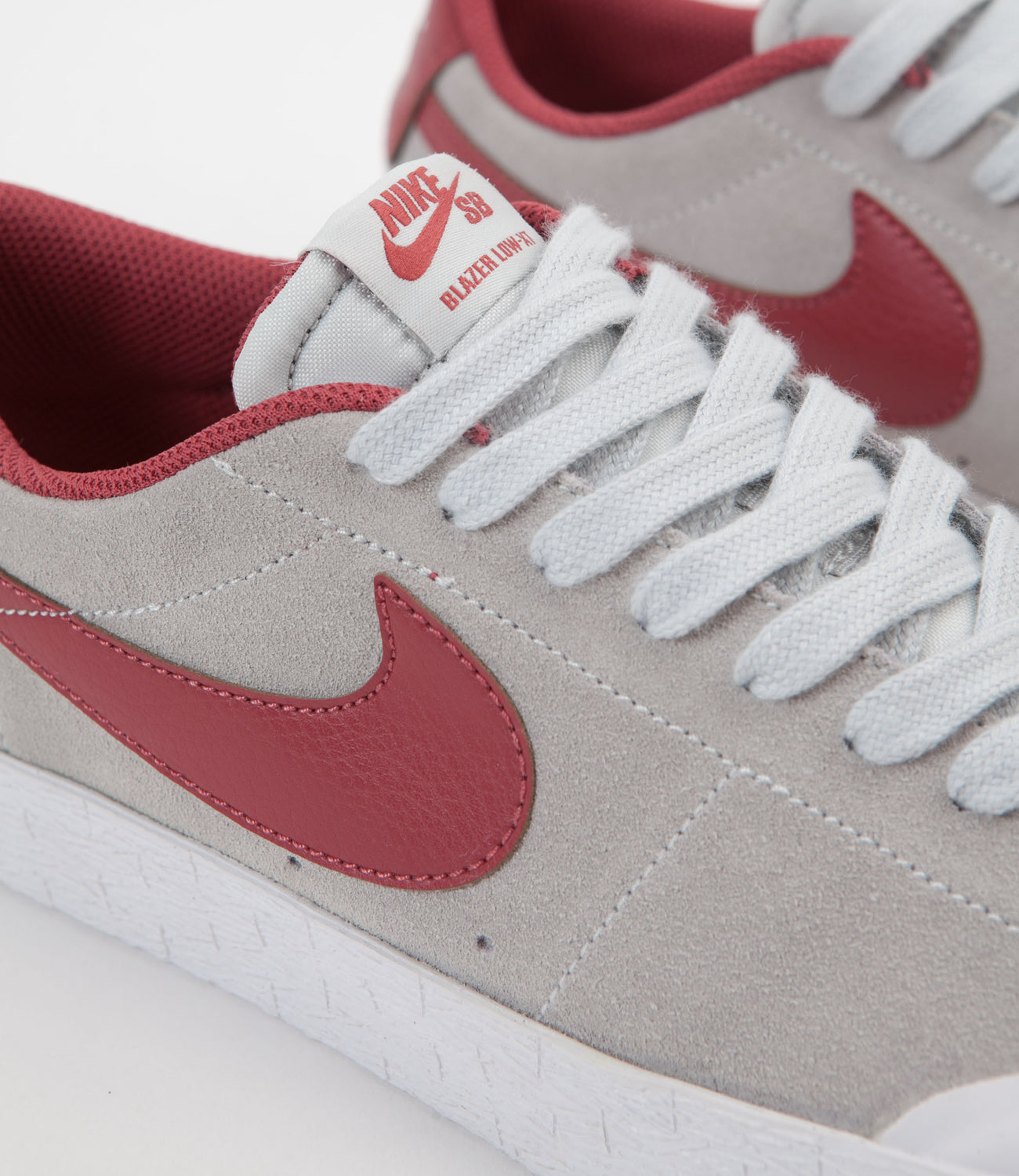 Nike SB Blazer Low XT Shoes - Pure Platinum / Cedar - White | Flatspot