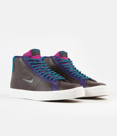 Nike SB Blazer Mid Premium Shoes - Baroque Brown / White - Green Abyss