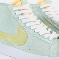 Nike SB Blazer Mid Premium Shoes - Light Dew / Light Zitron - Green Glow thumbnail