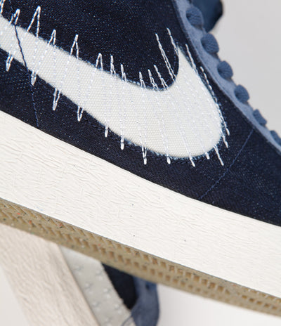 Nike SB Blazer Mid Premium Shoes - Mystic Navy / Sail - Sail - Gum Light Brown