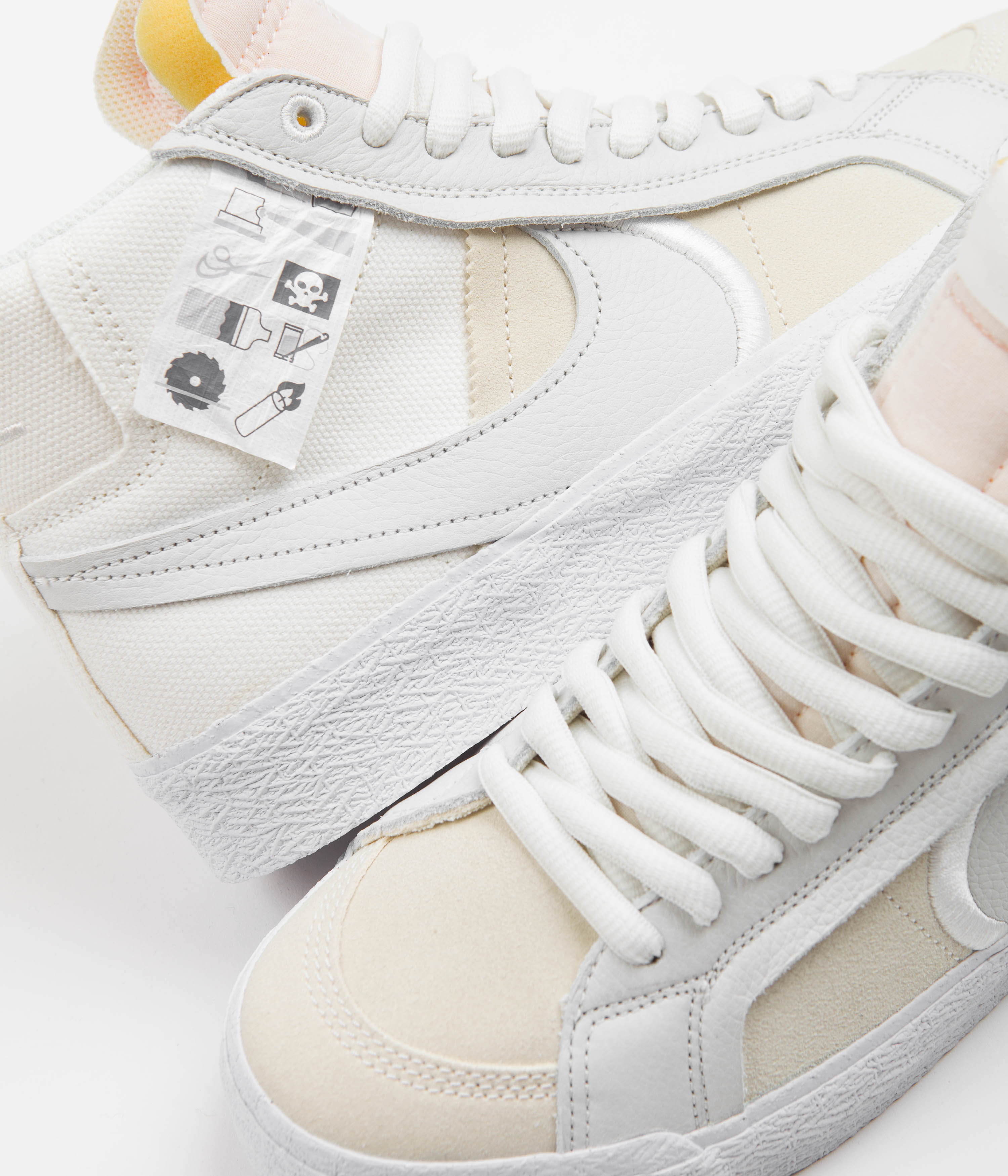 Nike SB Blazer Mid Premium Shoes - Summit White / Summit White | Flatspot