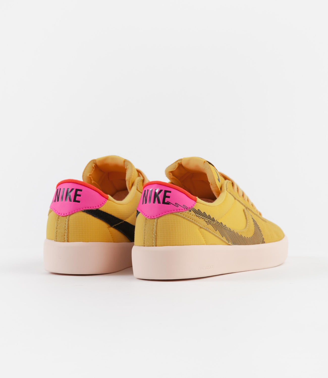 Nike sb bruin low pink store