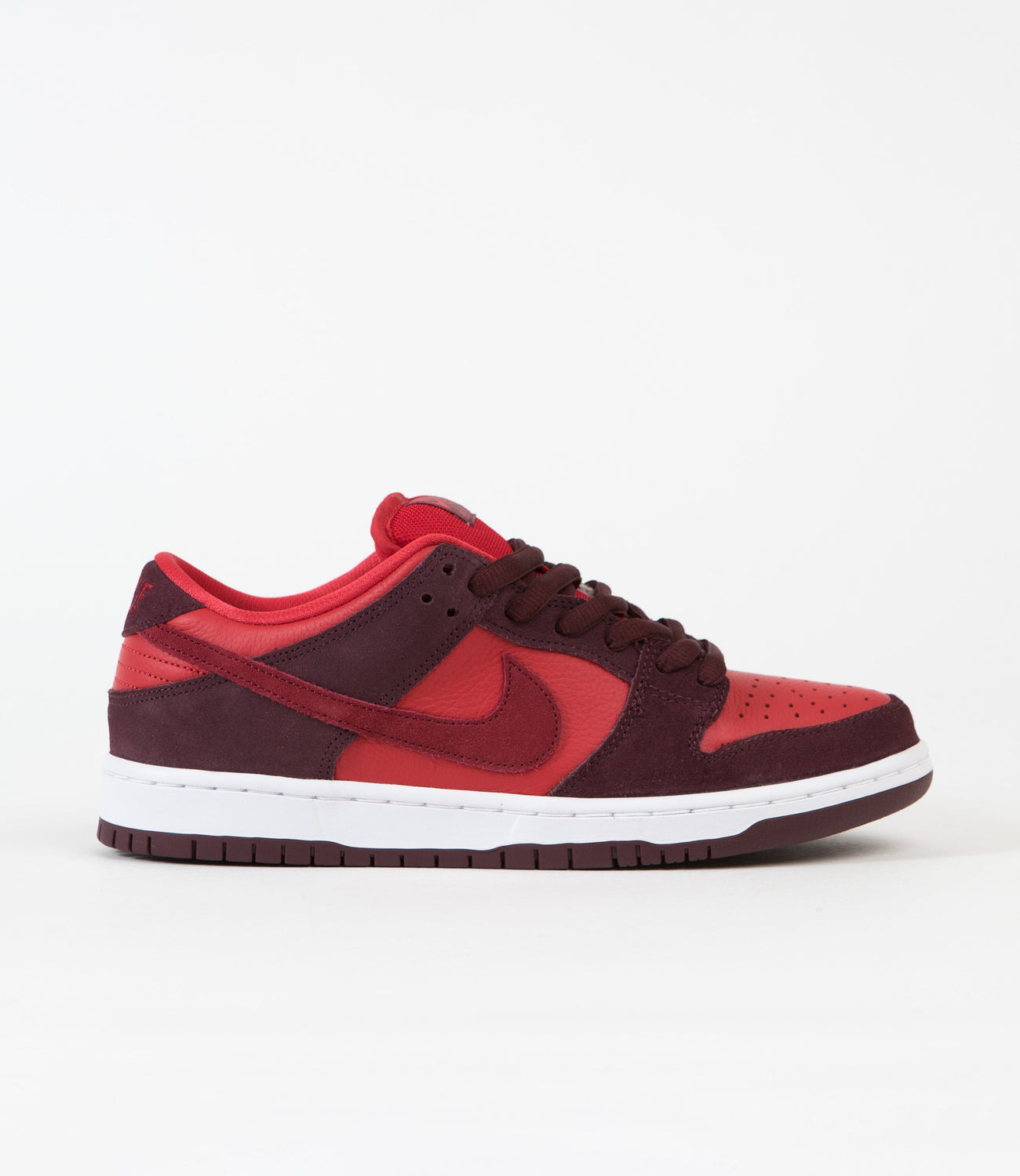 Nike SB Dunk Low Pro Cherry Shoes - Burgundy Crush / Team