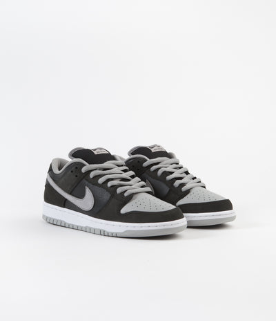 Nike SB Dunk Low Pro Shoes - Black / Medium Grey - Black - White