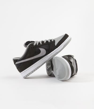 Nike SB Dunk Low Pro Shoes - Black / Medium Grey - Black - White