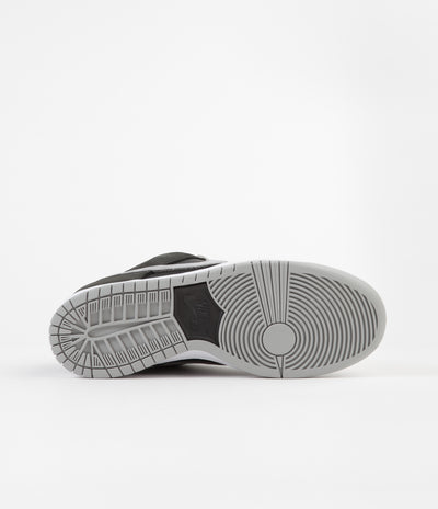 Nike SB Dunk Low Pro Shoes - Black / Medium Grey - Black - White